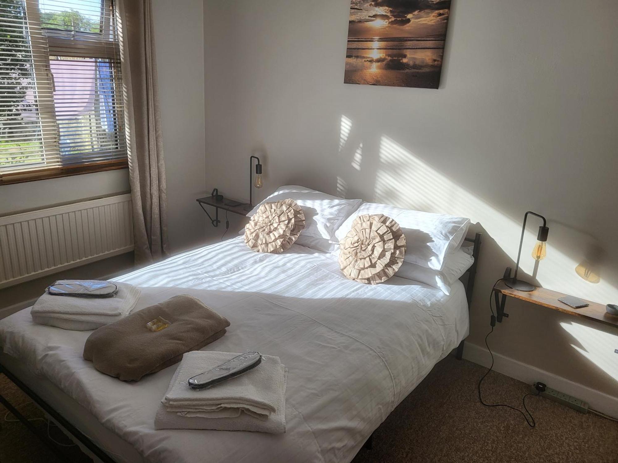 Retreat By The Feale, Finuge Hotel Listowel Room photo